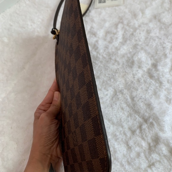 SOLD! Authentic Nevefull MM Pouch. - Picture 9 of 11